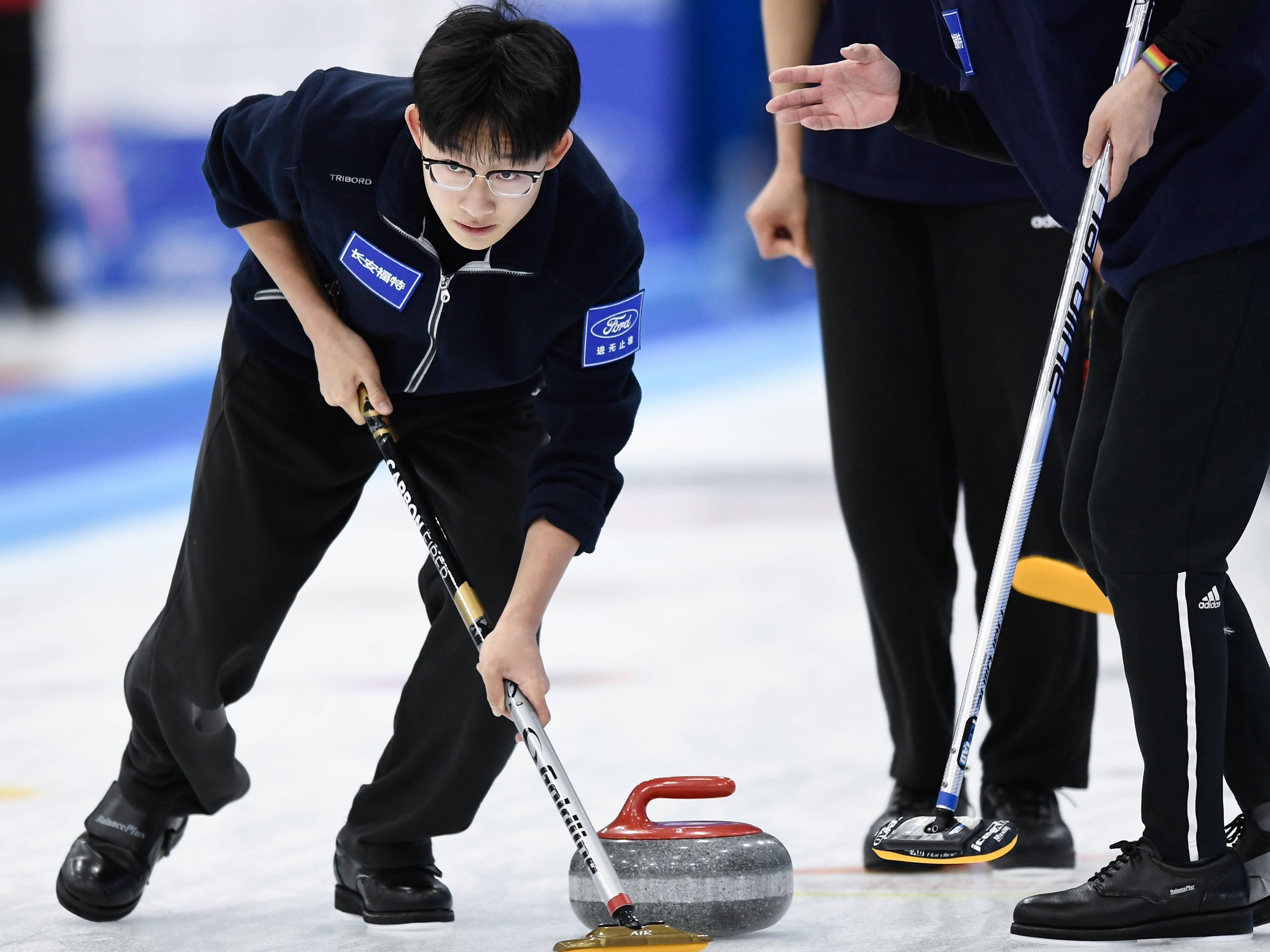 冰壶中国公开赛哈尔滨市队战胜上海队