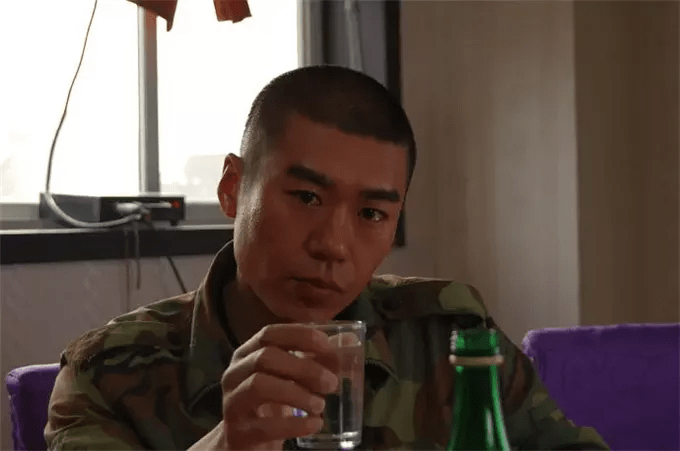 强晓伟,第二突击手,和小庄之间的搭档很是默契.