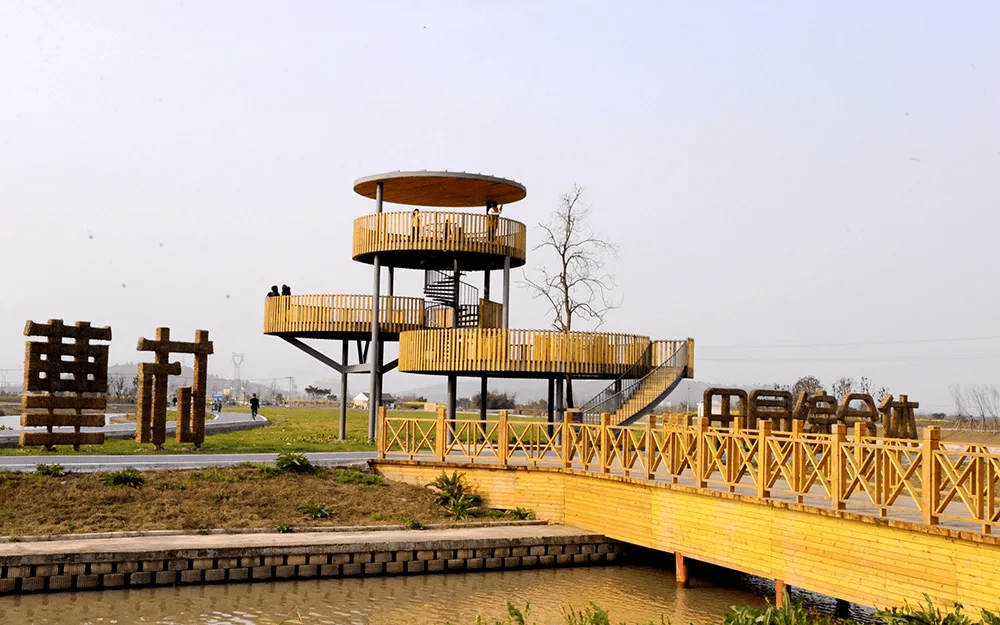 "近年来,我们因地制宜采取了一系列措施,通过打出农网升级改造,精品台