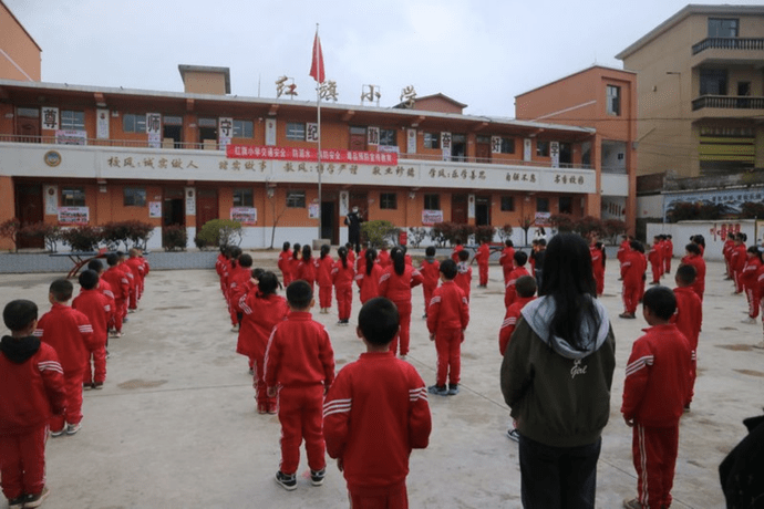 我为群众办实事与你童行守护少年的你乌当公安多形式维护校园安全