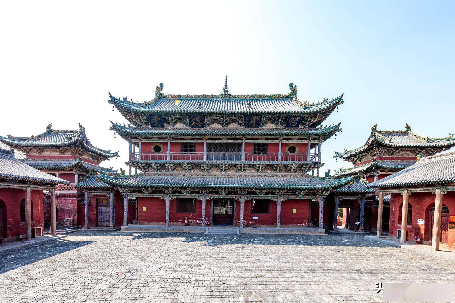 崇安寺古泽州规模最大楼阁式建筑楼下有后赵开国皇帝石勒陵墓