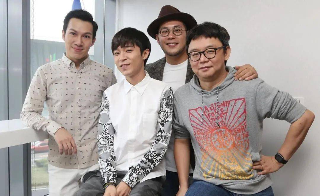 吴青峰39岁离家出走人性最丑陋的样子终于都看遍了