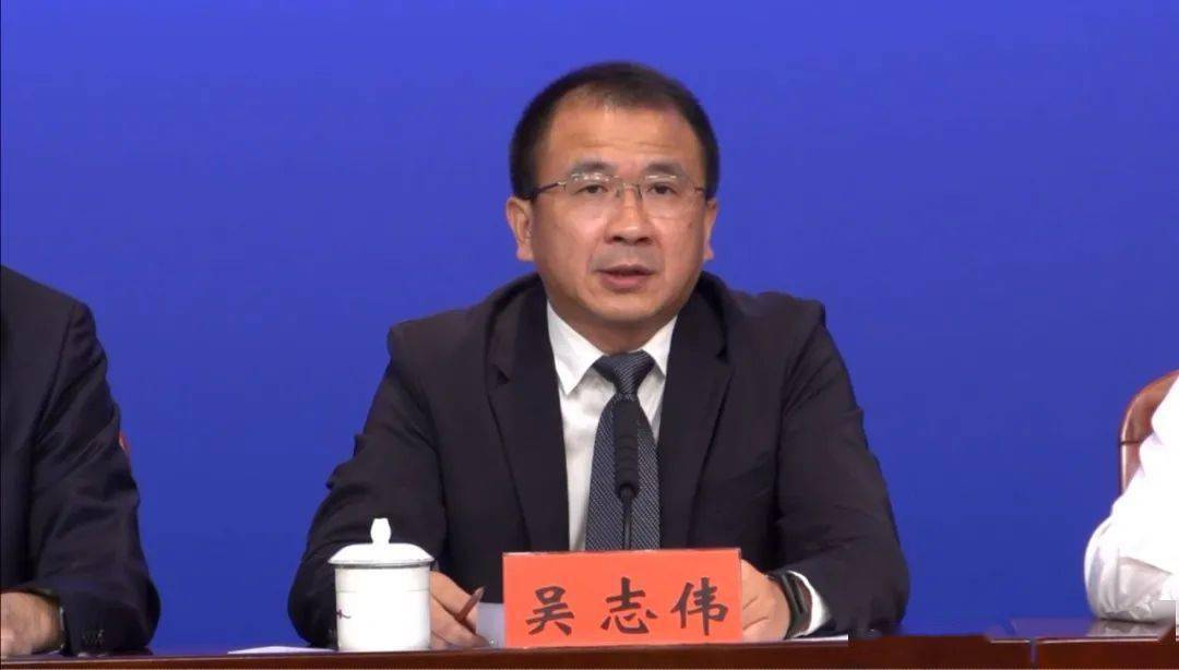 深圳市文化广电旅游体育局副局长吴志伟介绍:"市内各级公共图书馆