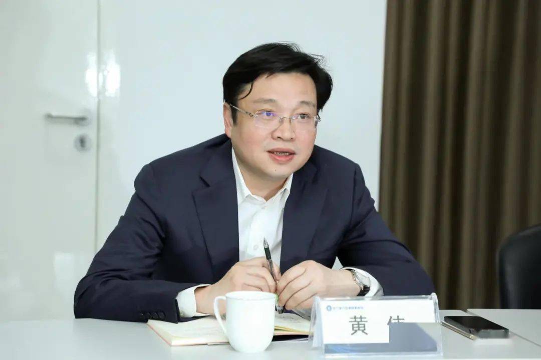 诺力亚动态丨临平区人大领导黄伟莅临诺力亚所调研