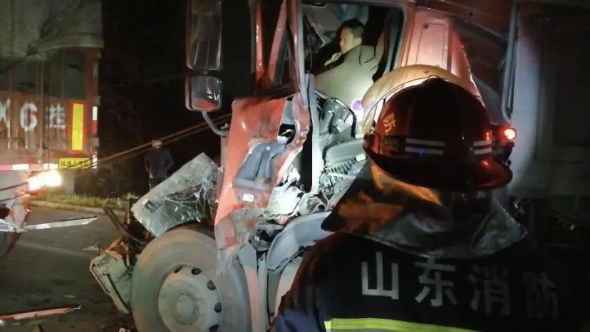 现场情况_2021年4月23日22时53分,位于济南市济阳区220国道与富阳街