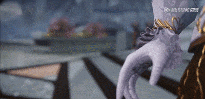 我皇服里面穿着什么吗唐三:那我带两位前辈一起欣赏没问题吧千仞雪