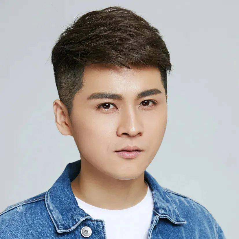 倪胜春,孙世民,李 佳胡文阁,李宏图,马博通,朱 峰主要演员:侍郎程浦告