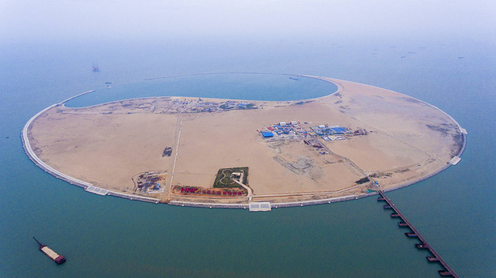 中国南海第一大人工岛图片