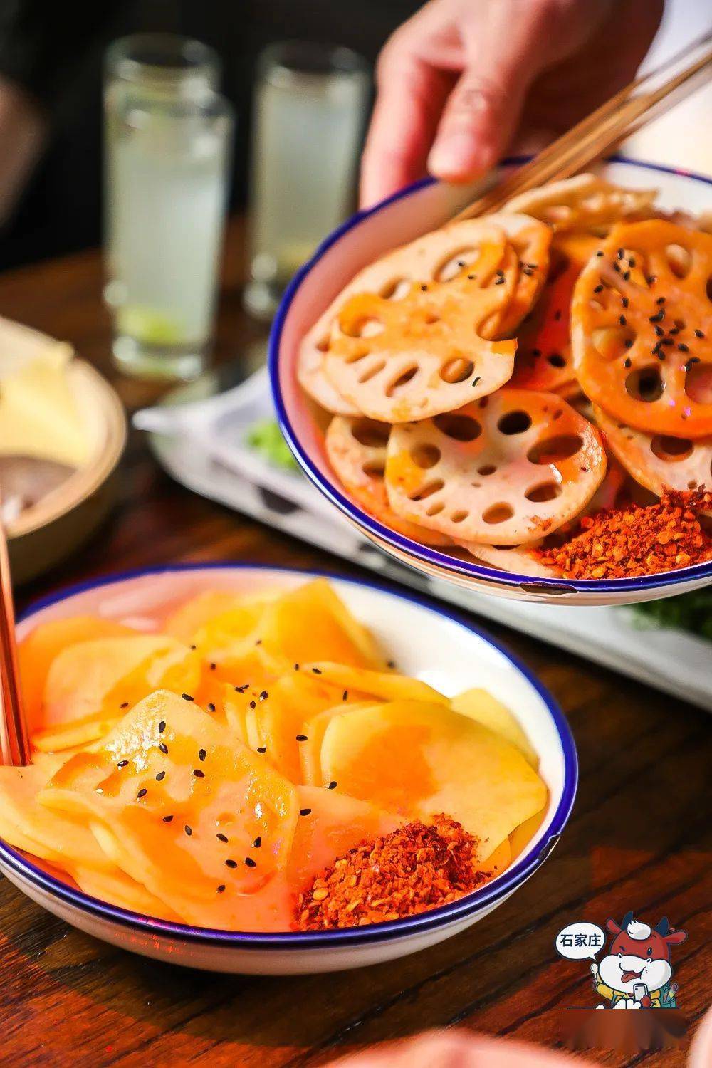 成都爆火7年的贰麻酒馆终于来了快来斗酒噻