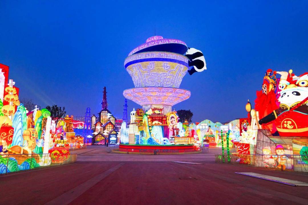 赢取园区观灯年卡!赶快来自贡·中华彩灯大世界参与"今夜你点灯"活动