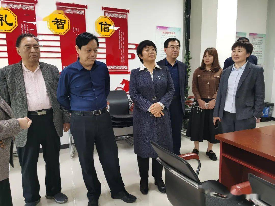 政协到我市就加强基层公共文化服务设施网络建设情况进行调研_梁振刚