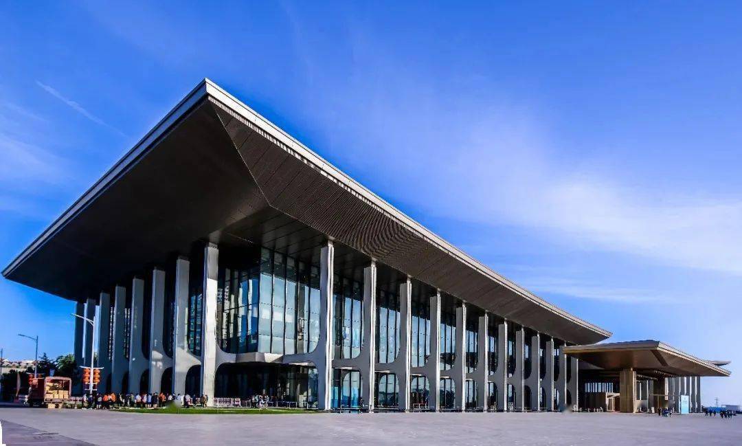 元/团青会博物馆两馆连讲:300元/团跟着讲解游场馆青岛奥帆博物馆门票