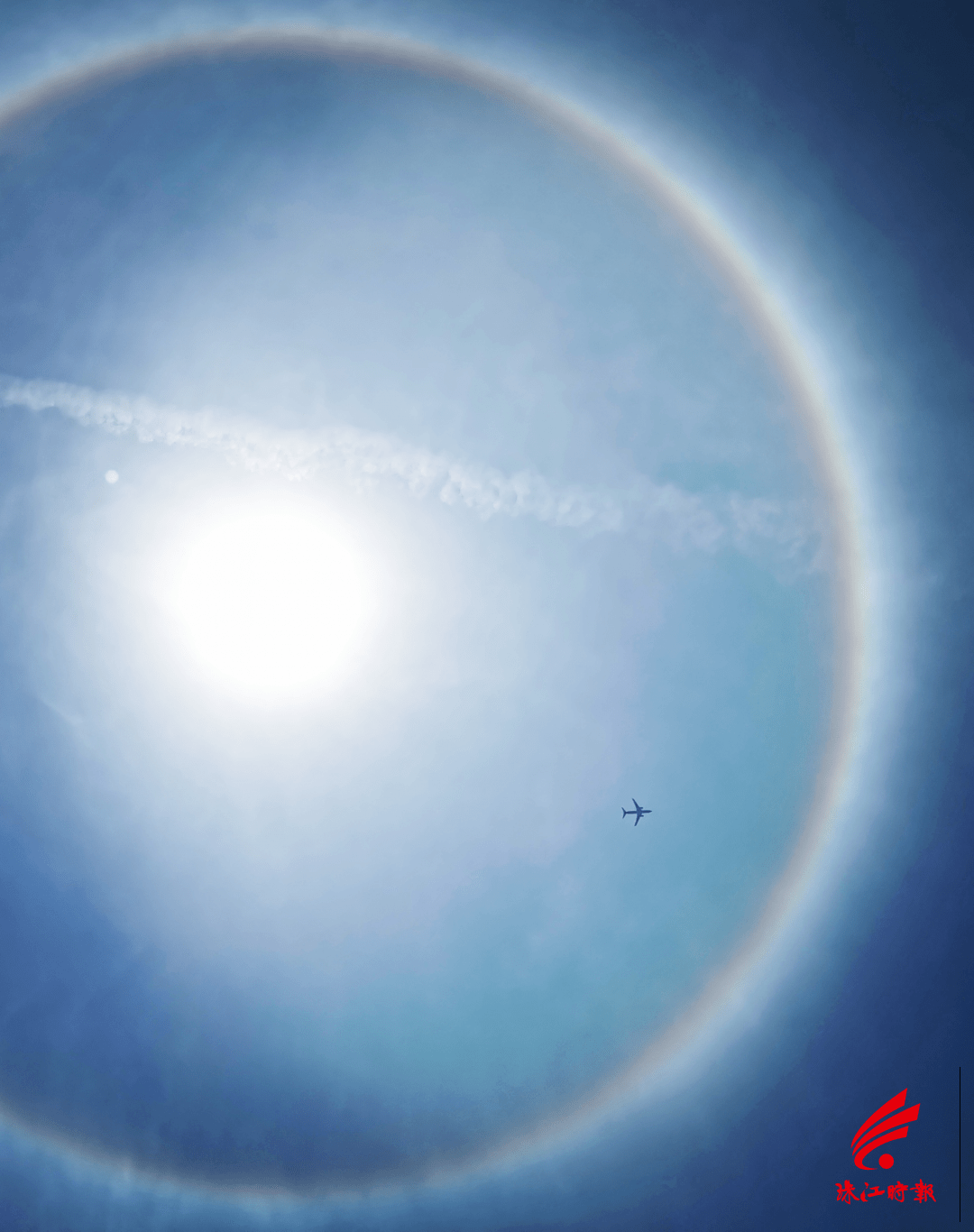 快看,你头顶的太阳"长光环"了!