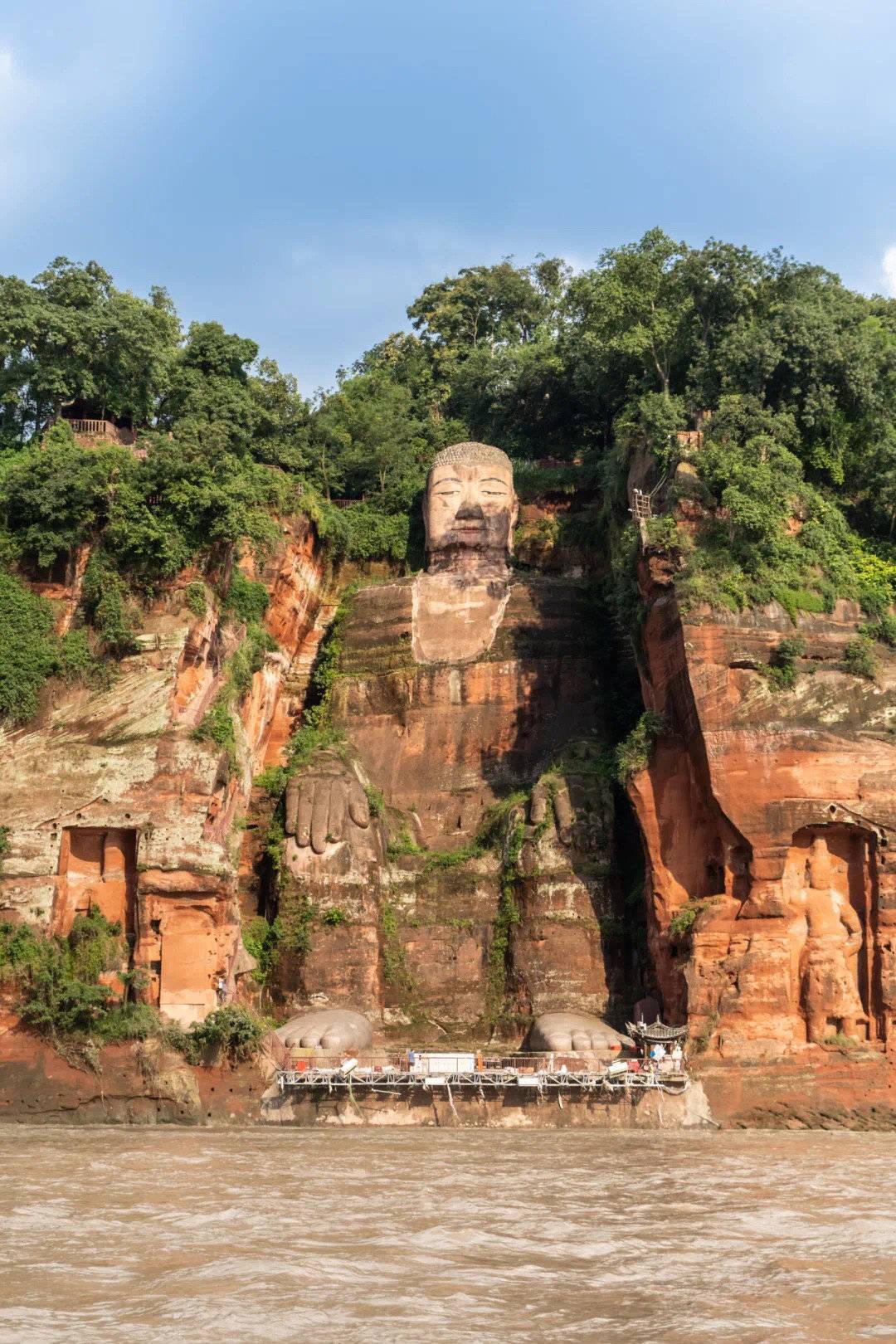 四川乐山大佛景区"五·一"假期日限2.