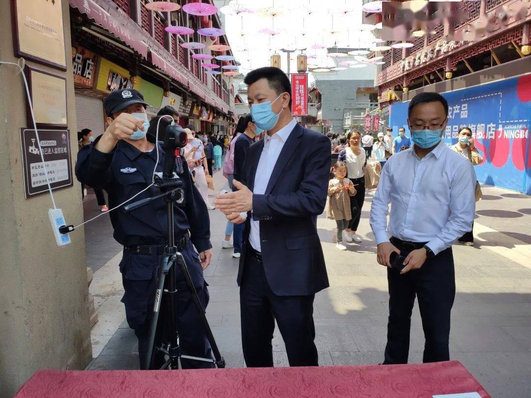 区领导暗访疫情防控和全国文明典范城市创建工作_褚孟形