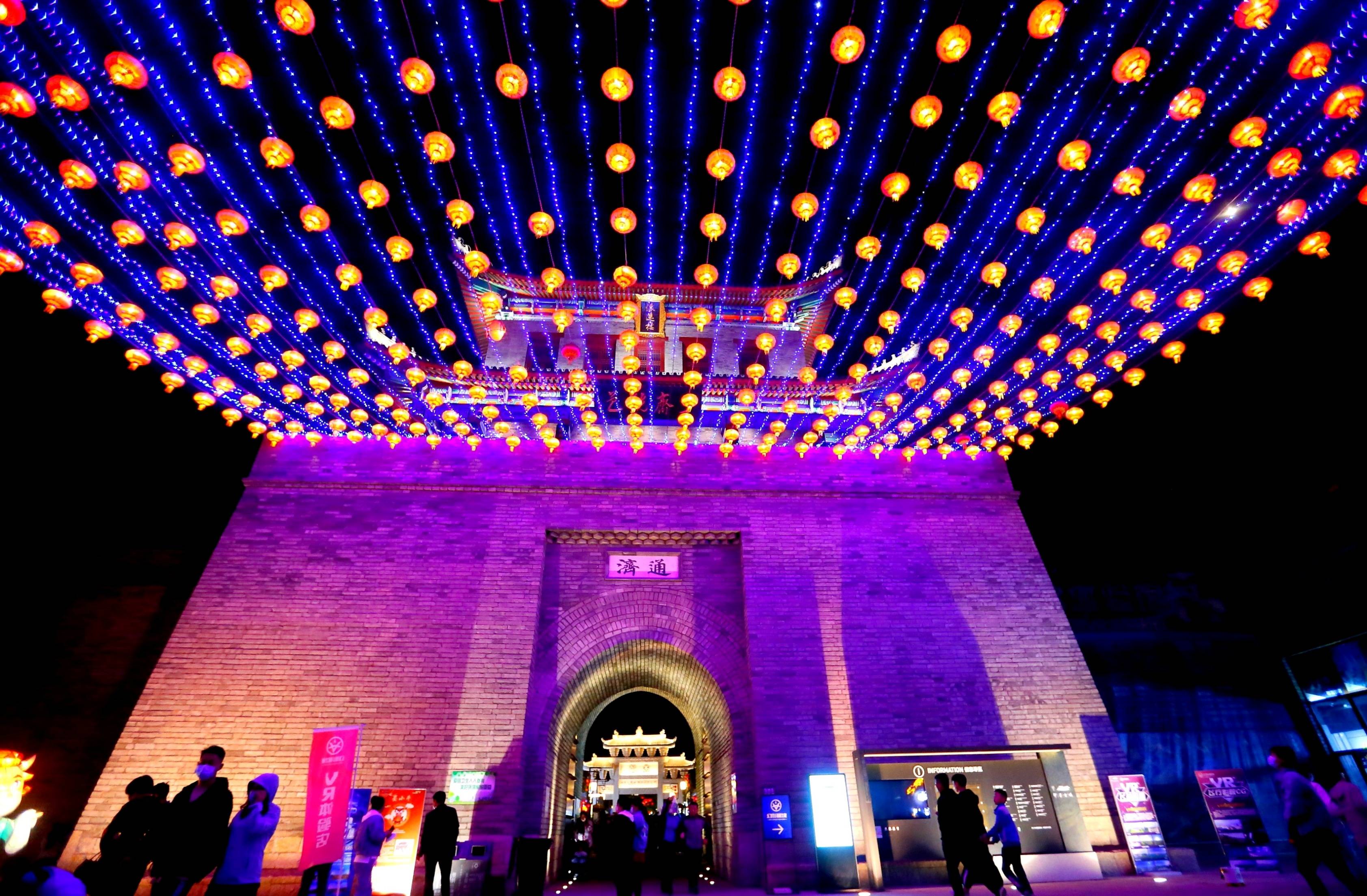 山东即墨古城流光溢彩迎客来