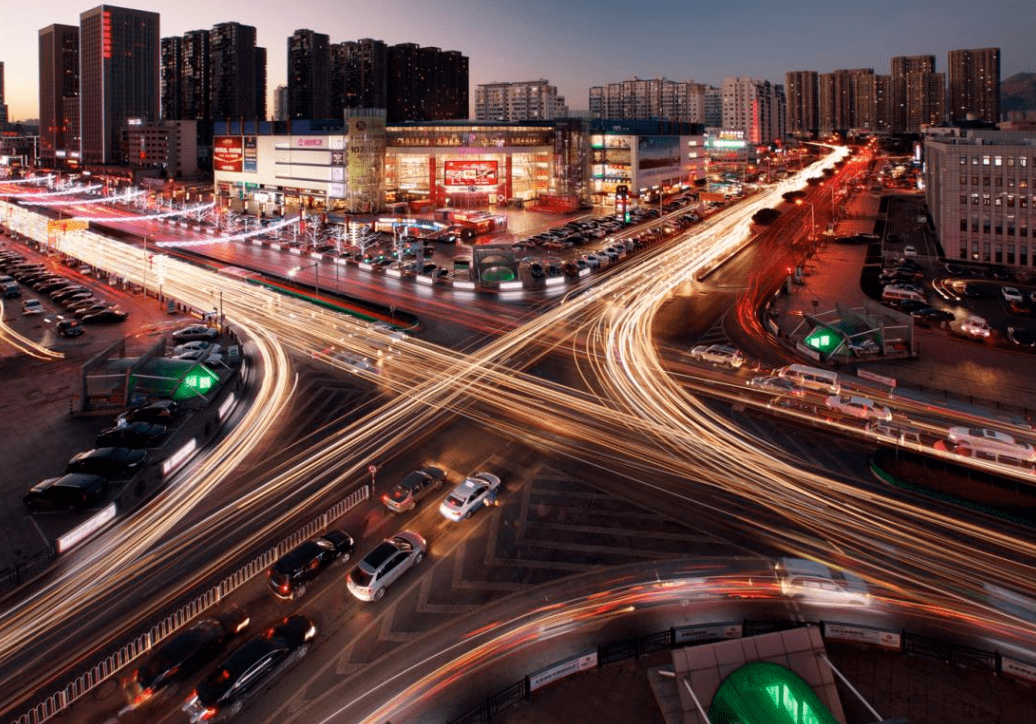 还有万达广场,向应公园金州湾大桥,金州站前广场总之,会玩的人,来新区