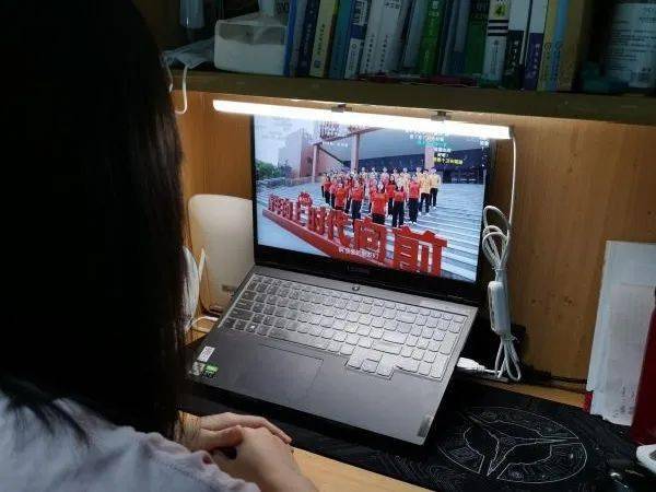 团干讲团课我院组织团员青年观看学习学党史强信念跟党走主题云团课