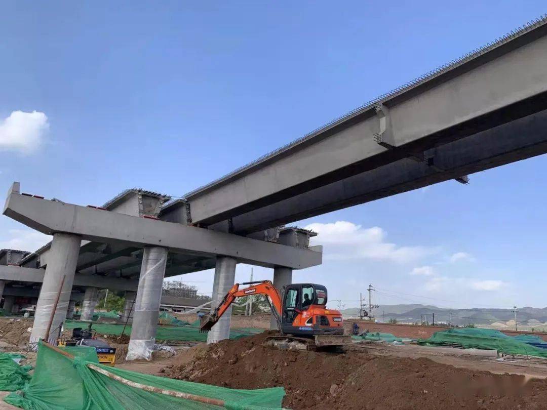 长治首座跨线桥,预计7月底通车