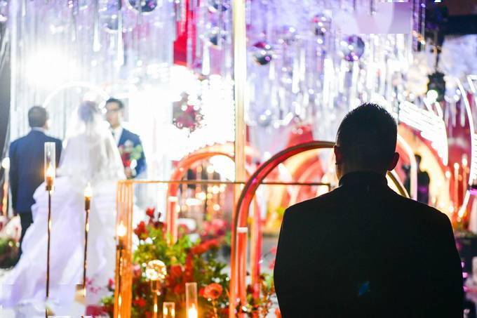 五一 假期涌现 补偿式结婚潮 我的婚礼我做主 王先生 五一 假期涌现 补偿式结婚潮 我的婚礼我做主 王先生