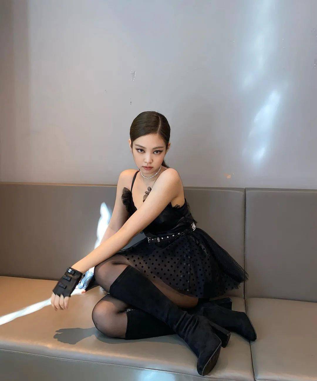 辣妹jennie又来炸街了这次是内衣种草机辣j
