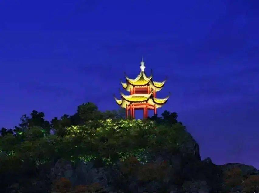 文房四宝小镇灯光秀,烧烤,青龙潭,宝峰岩,月亮湾等旅游业态推陈出新