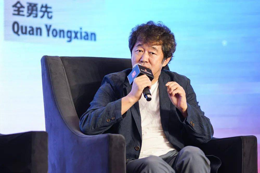 专访丨悬崖之上编剧全勇先艺术工作者就应该创造令人仰视的价值