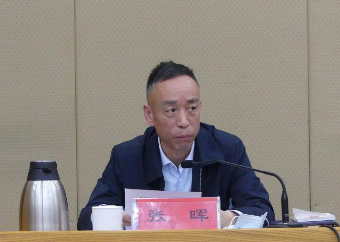 副组长,区司法局局长王雪岩通报了2020年全区普法依法治理工作情况