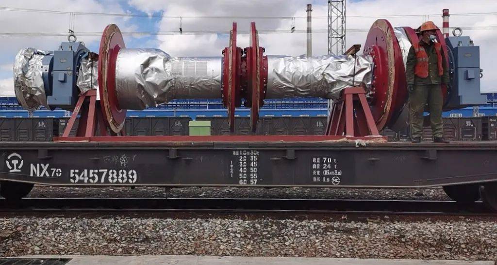 中远海运特运成功发运首个"铁路运输"全程物流项目_货物