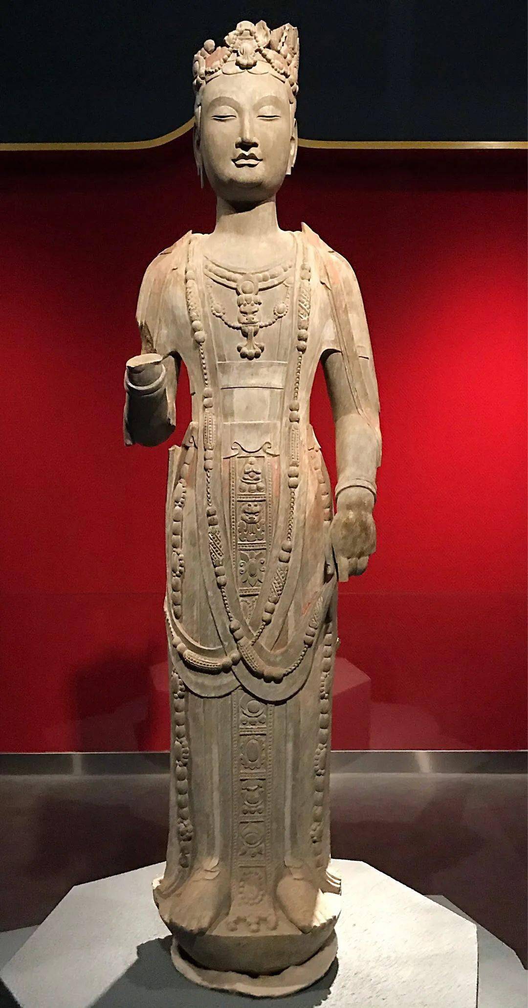 花纹依然清晰:吉光片羽瓷器展乾隆粉青釉二友图胆瓶:嘉庆粉彩壁瓶