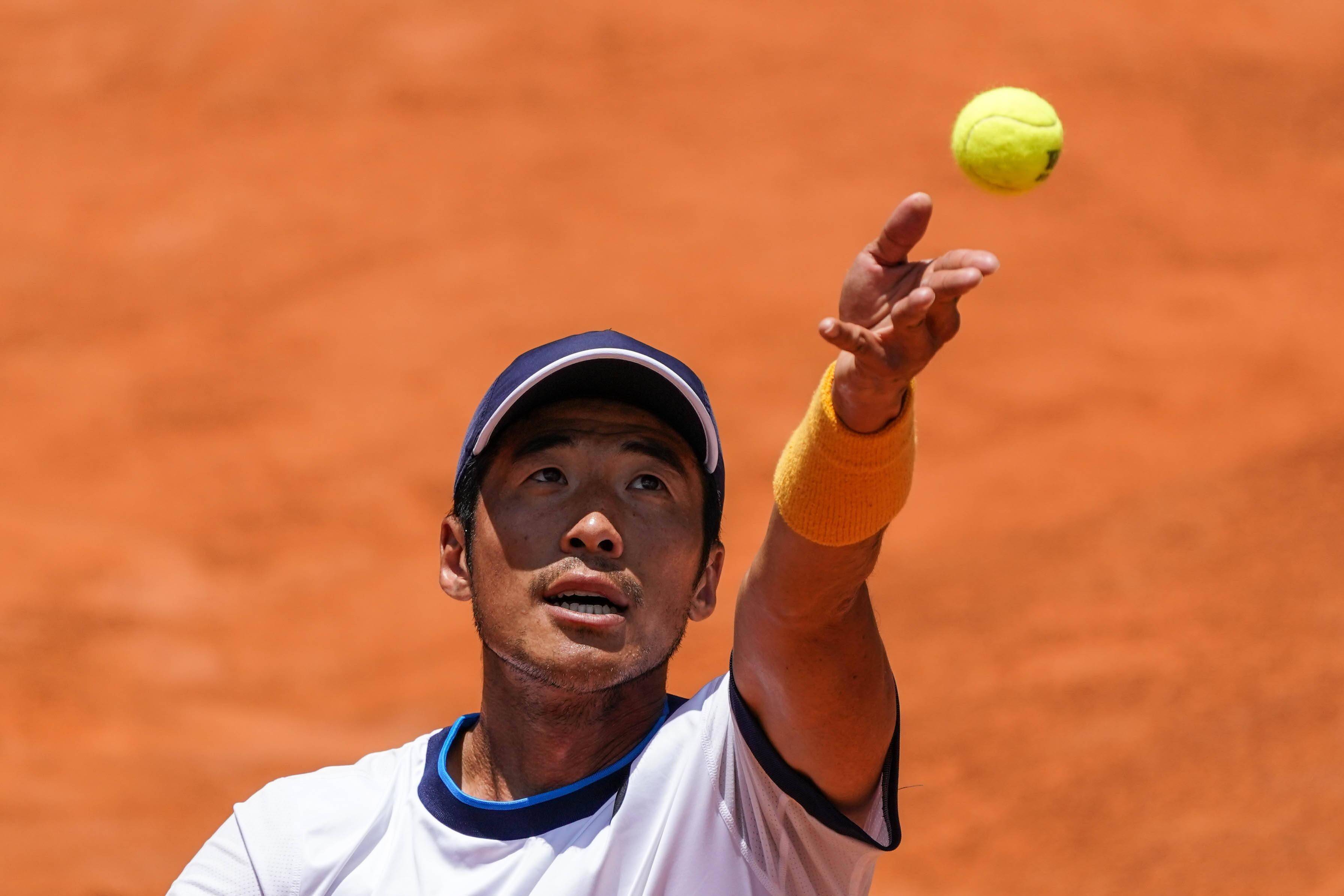 网球2021中国巡回赛安宁站布云朝克特夺得男单冠军