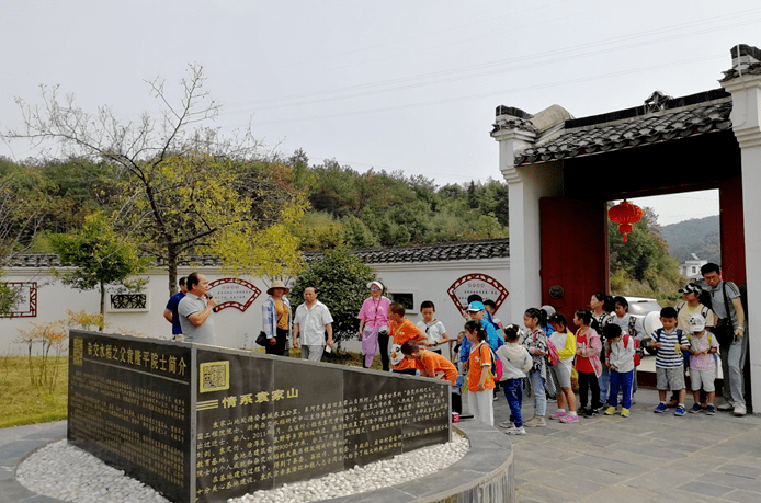 袁家山科普教育基地现有百亩试验田,通过农耕文化文明发展,农作物品种