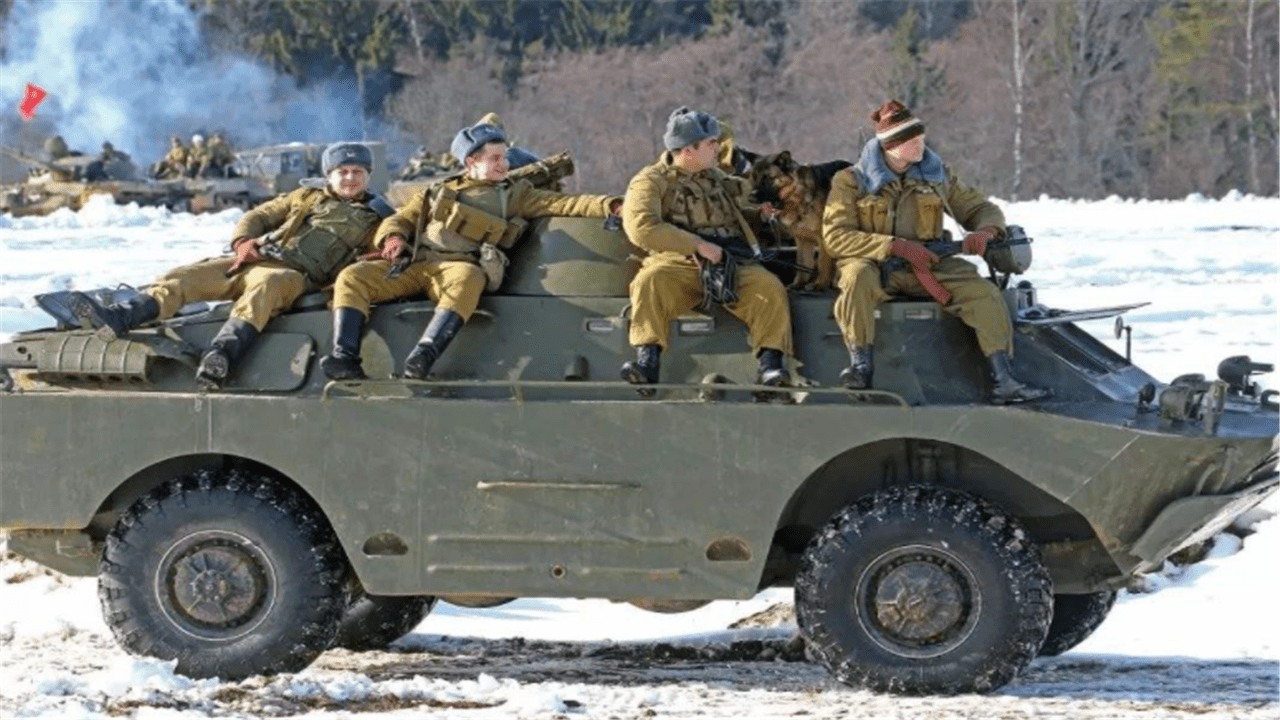 苏联军队在巅峰时期实力到底有多恐怖坦克多到没地方存放坦克师