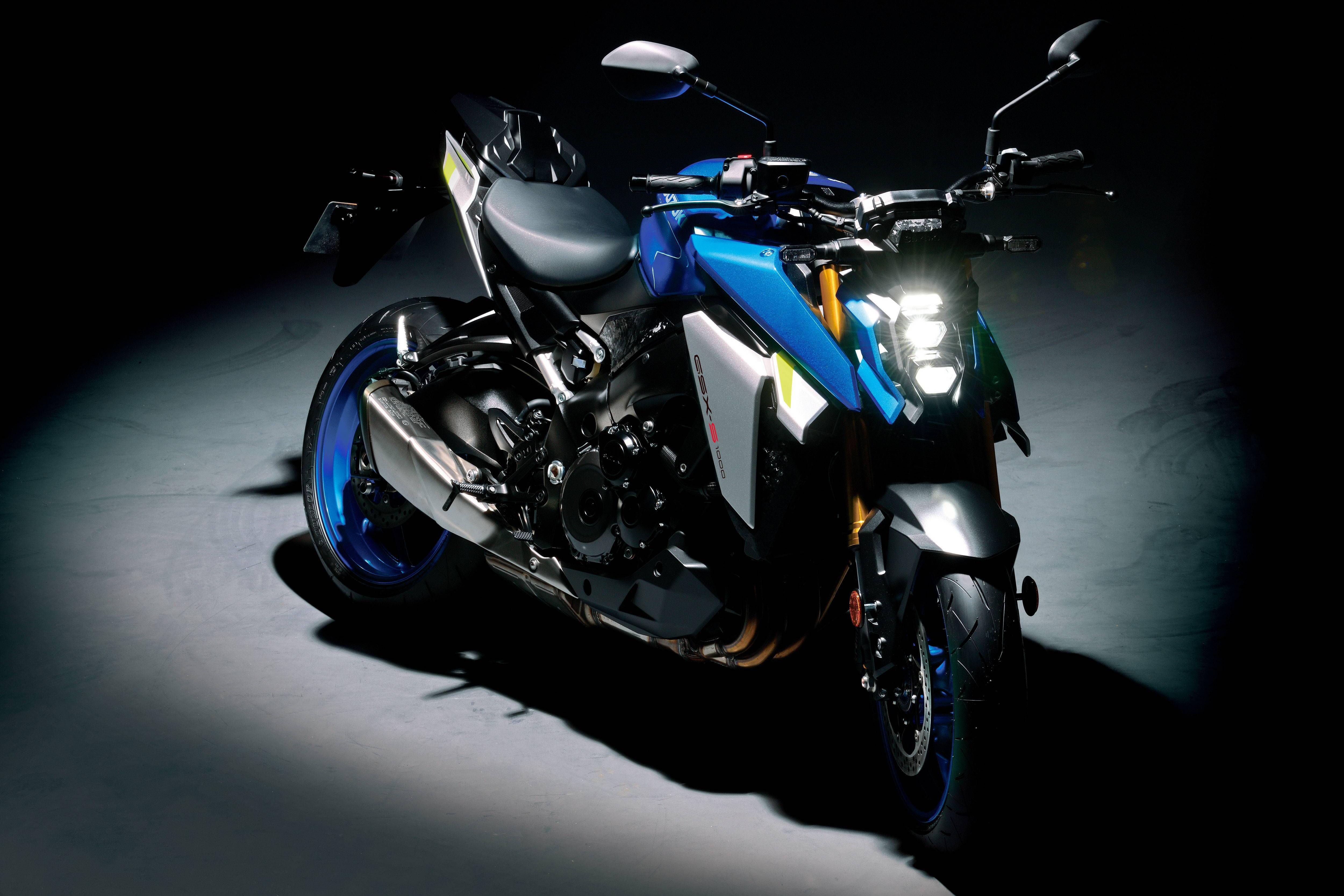 suzuki新一代运动街车2021gsxs1000静态特写2