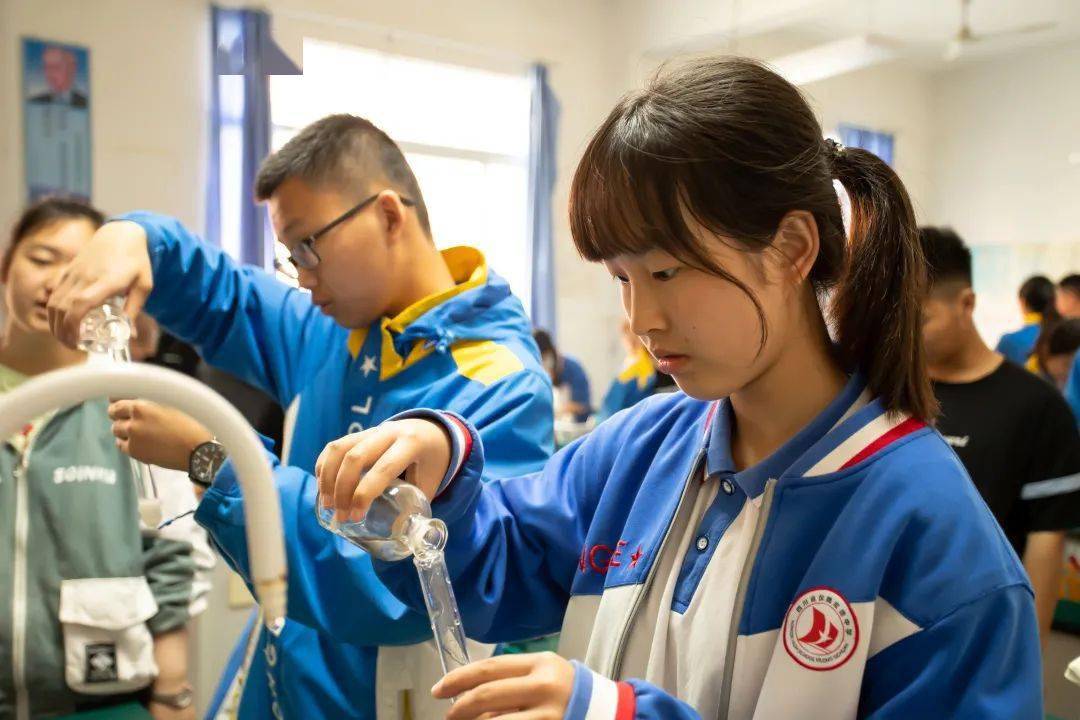 表彰| 弘扬五四爱国精神 展示宏德少年风采_宏德中学