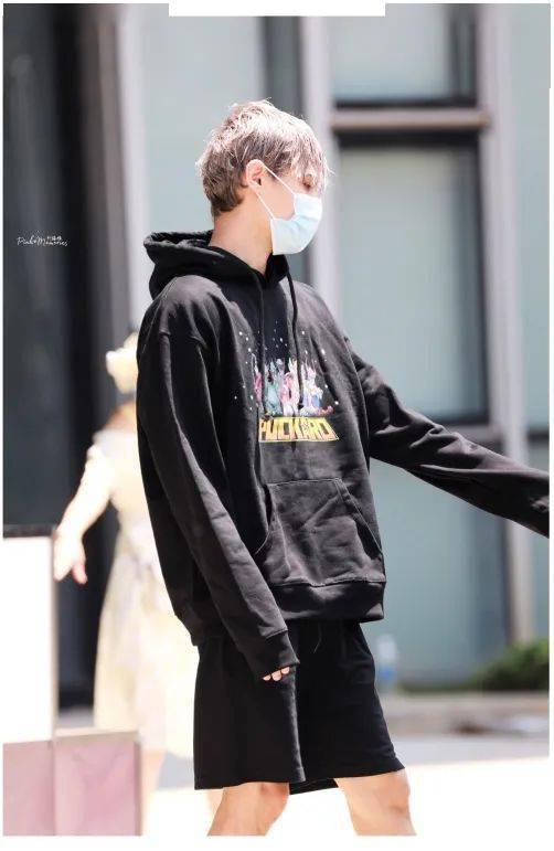 利路修全国散步巡演ing期待下一站造型