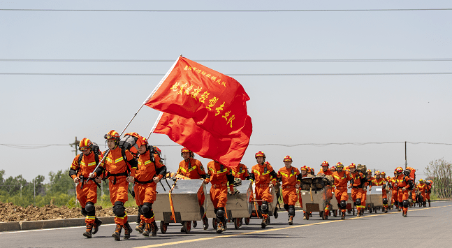 55级地震来袭襄阳消防硬核上演减灾救灾大片