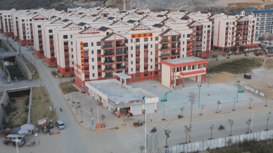 易地搬迁人均补助6万_易地搬迁图片