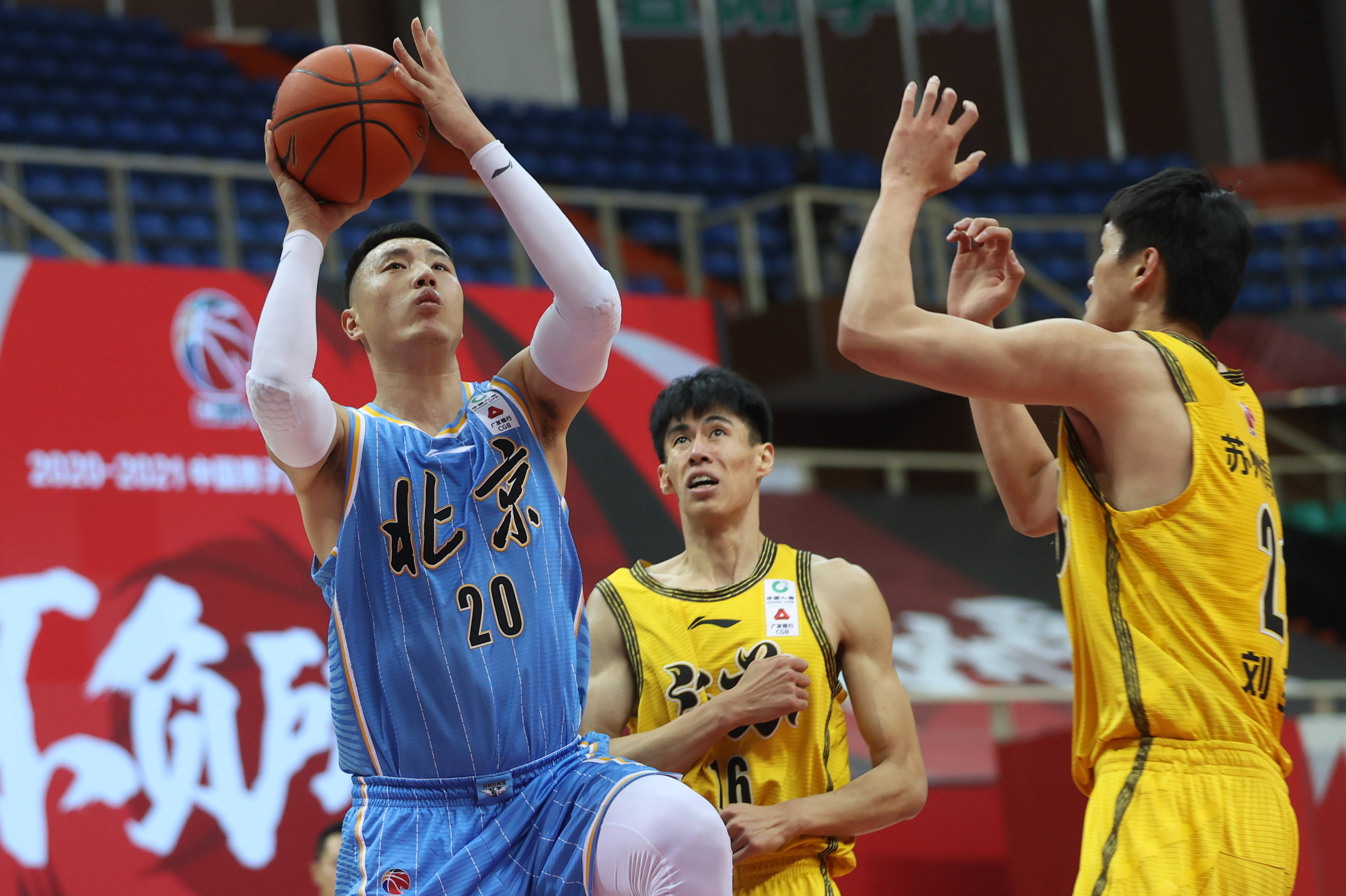 全力以赴 就不会有遗憾——专访北京首钢男篮队长翟晓川_北京首钢队