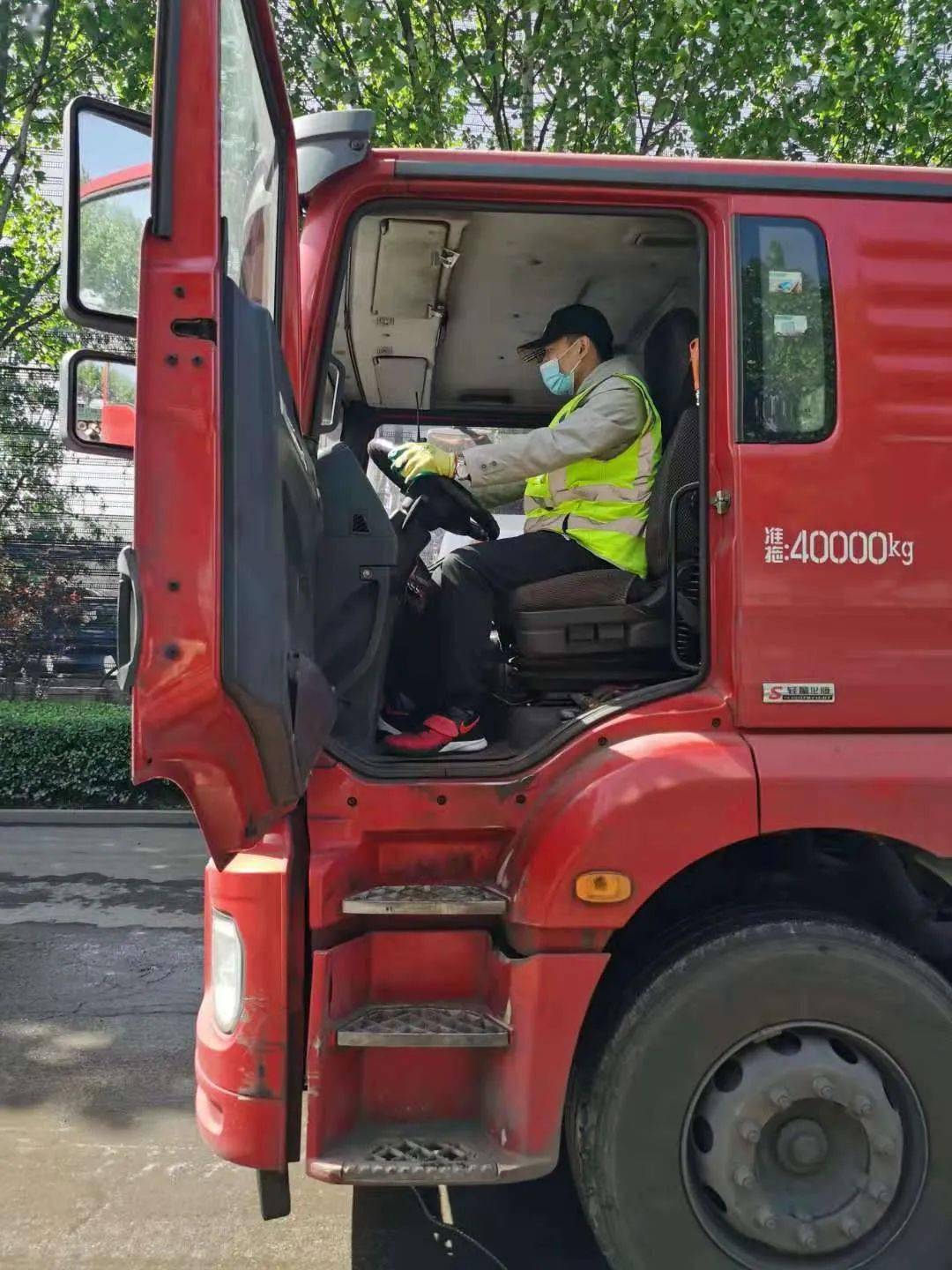 古冶生态环境分局开展重型柴油货车入户检查检测专项行动