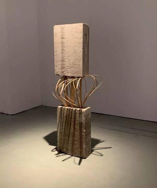 现代化陷阱艺术性介入都市异变