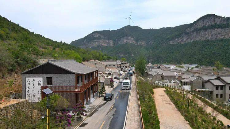 【作者简介】张少毅,中国民俗摄影家协会会员,山西省摄影家协会会员