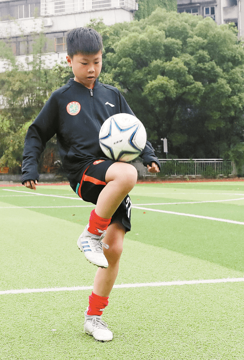 厉害了黄石这名小学生踢进校园足球国家队