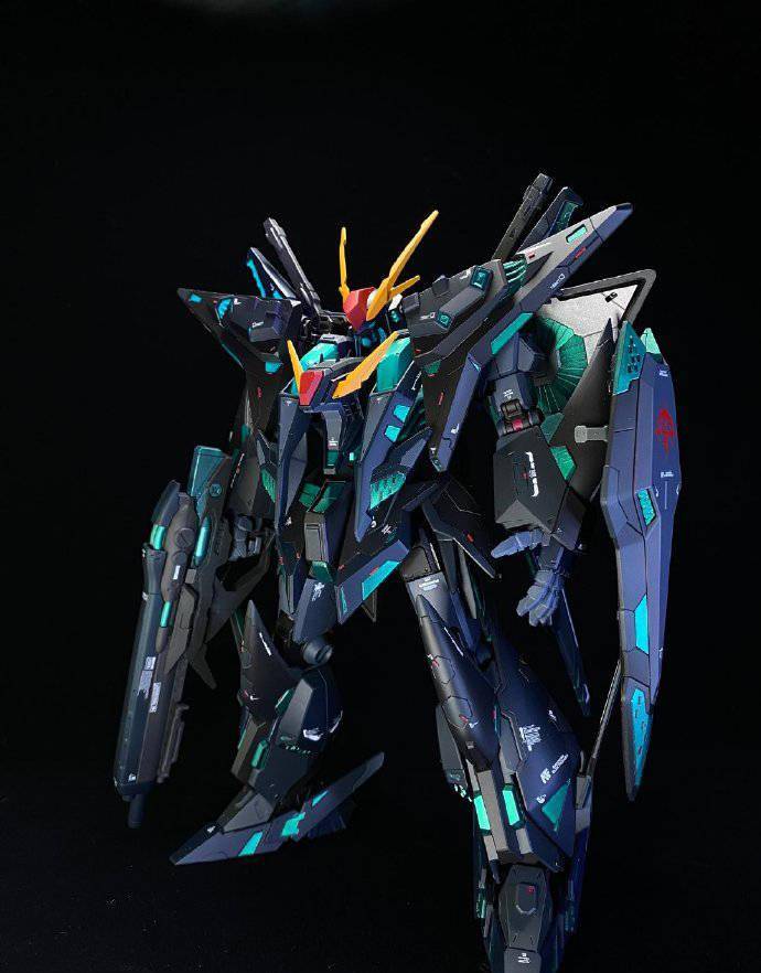 加灯改造,报丧女妖配色柯西高达模型