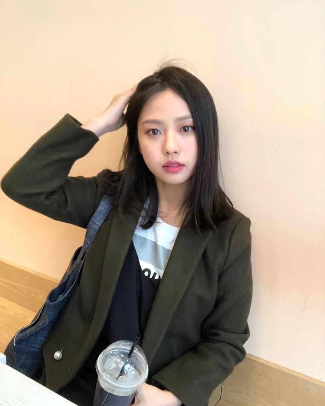 她没整容,却从丑小鸭变成了新晋国民女友_高旻示