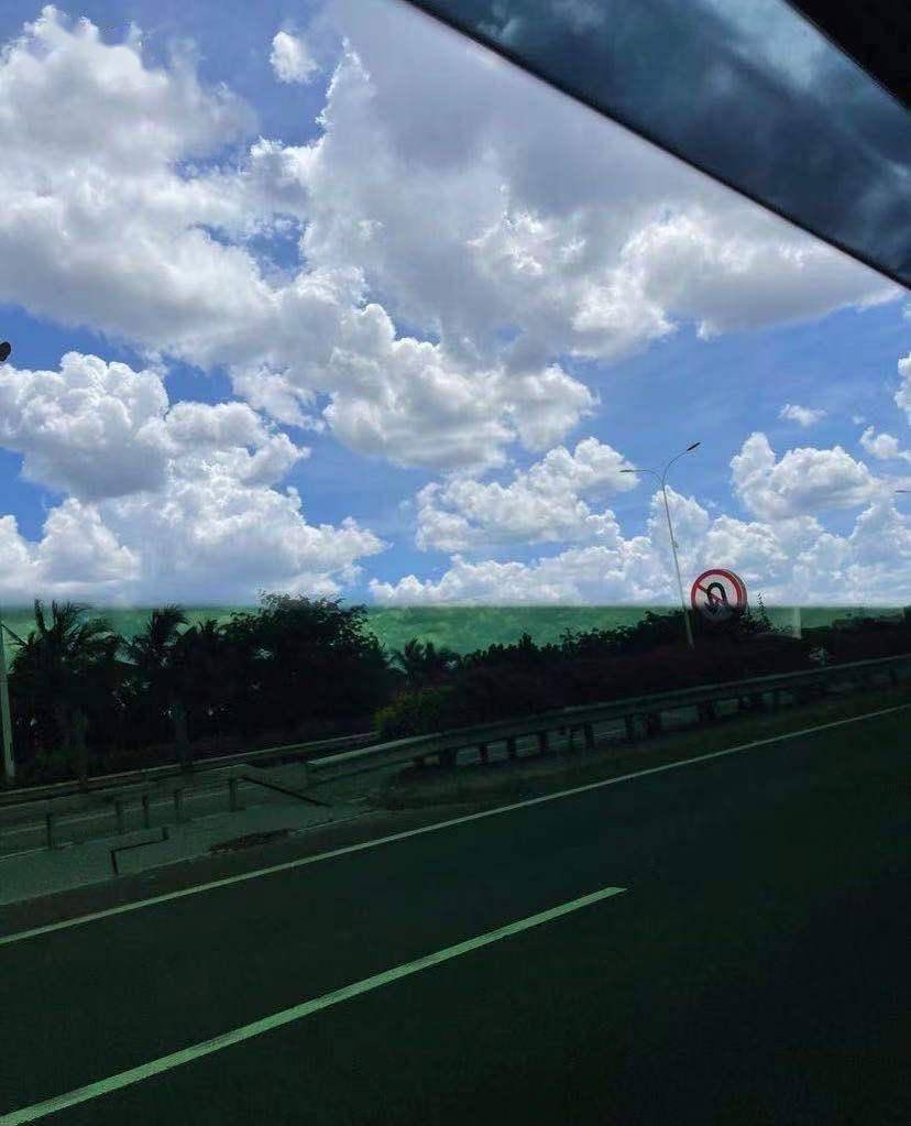 李易峰更新一则ins晒蓝天图 天气博主为你播报今日天气