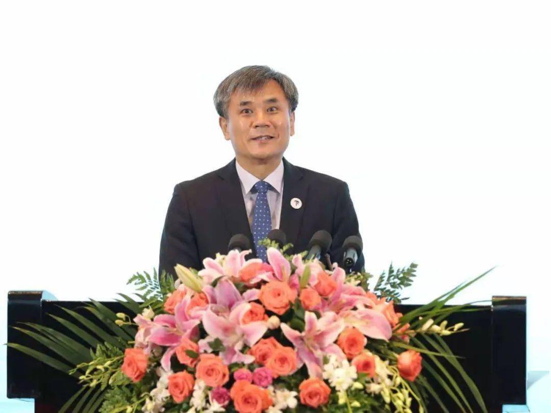 (韩国驻上海总领事金胜镐)日本驻上海总领事矶俣秋