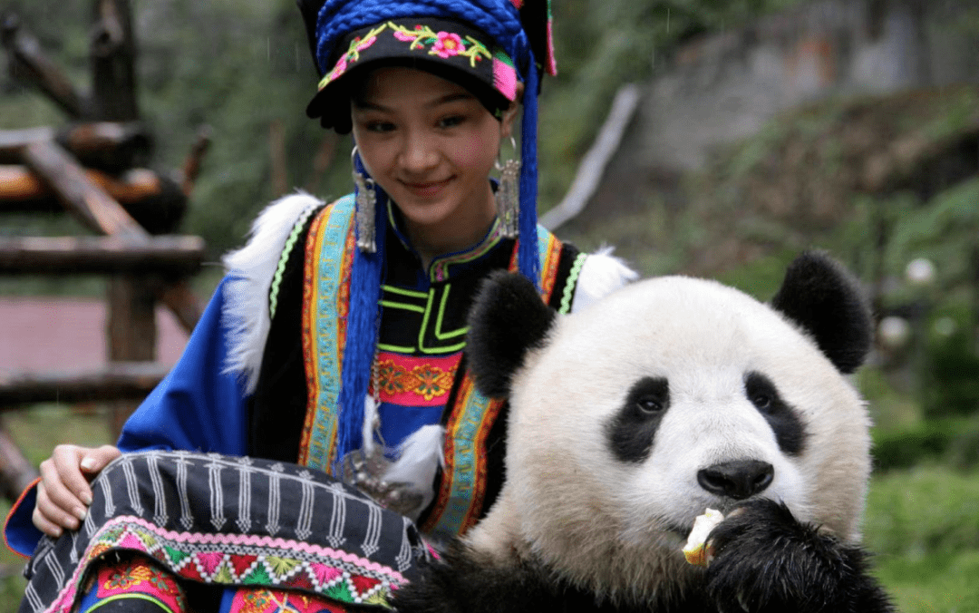 曾有媒体爆料,尔玛依娜在朋友的帮助下开设了一家影视公司,还拍摄了一