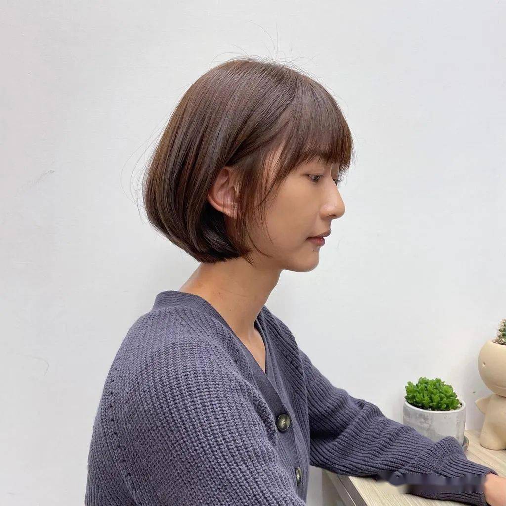 席卷时尚圈下巴短发你剪了吗小脸指数五颗星