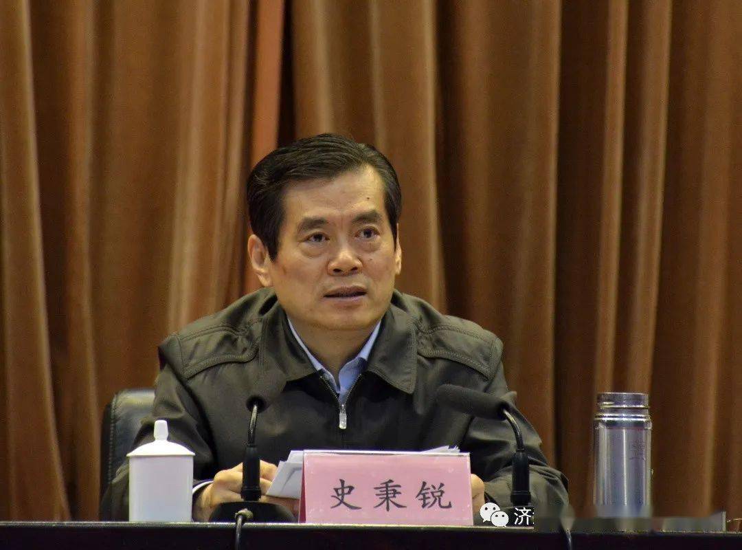 团结一心攻坚克难全力推进济源城市面貌换新颜济源市城市建设提质暨